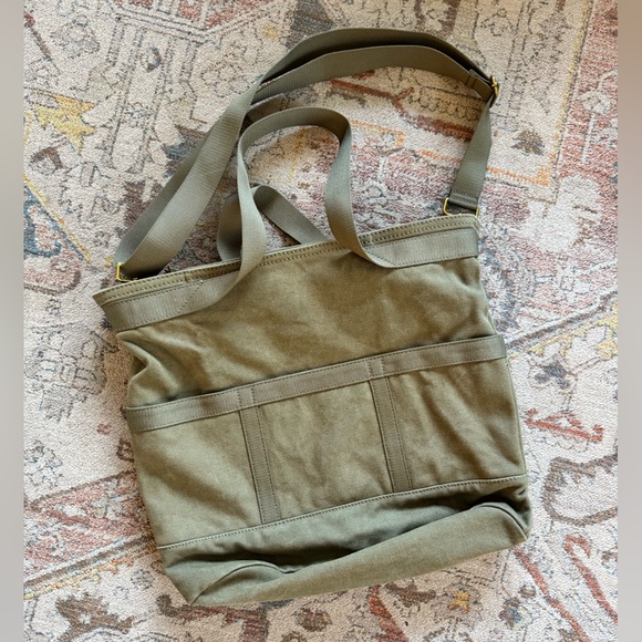 Madewell Canvas Camden Tote Bag in Olive Tree - Picture 5 of 7